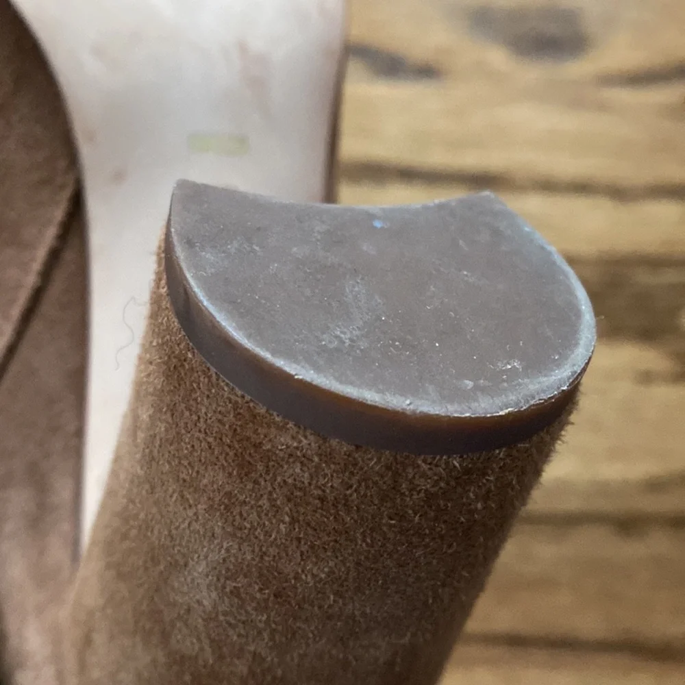 Louise et Cie LO-Taedin Tan Suede Ankle Booties